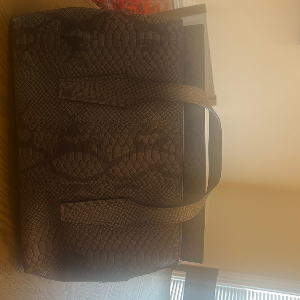 FALOR ITALIA Snakeskin Embossed Genuine Leather Bag Like New Never Worn